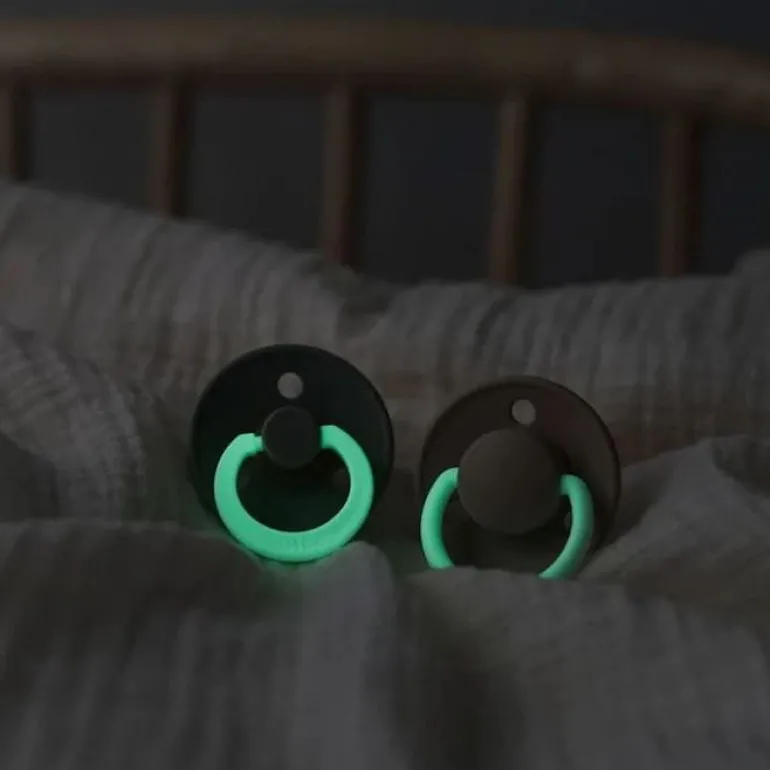 BIBS USA- GLOW in the Dark Pacifier 2 Pack - Blush/Vanilla