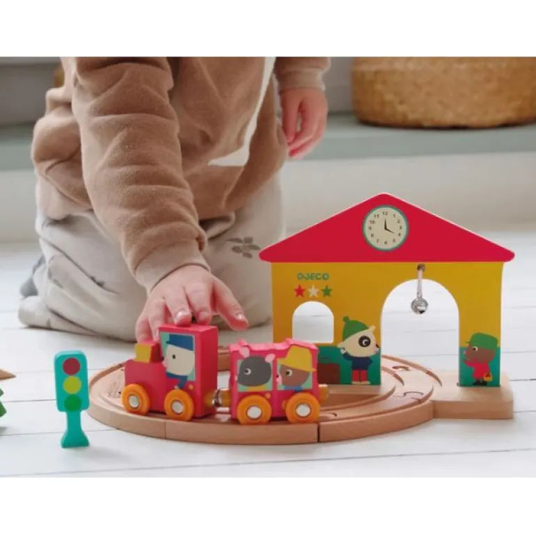 Djeco Minitrain Wooden Train Set