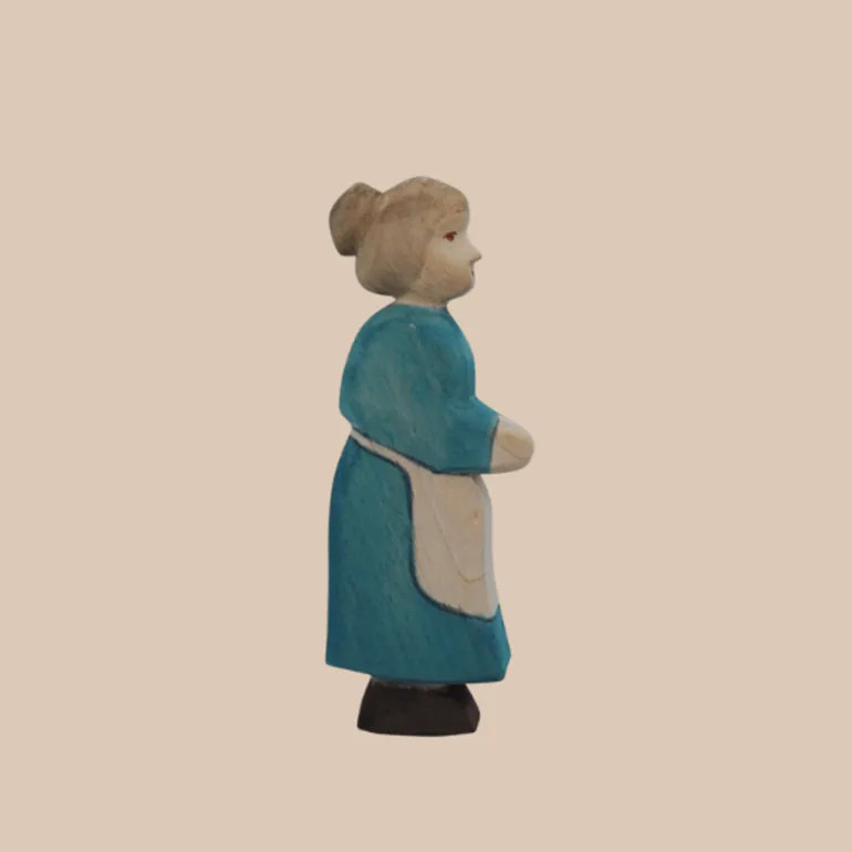 HolzWald Grandmother