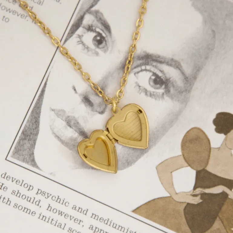 Kindred Objects- Vintage Mini Heart Necklace