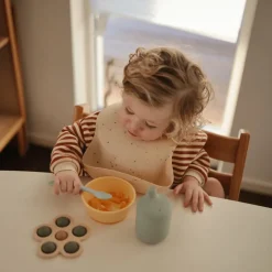 Mushie Flower Press Toy- Dried Thyme/Natural/Shifting Sand
